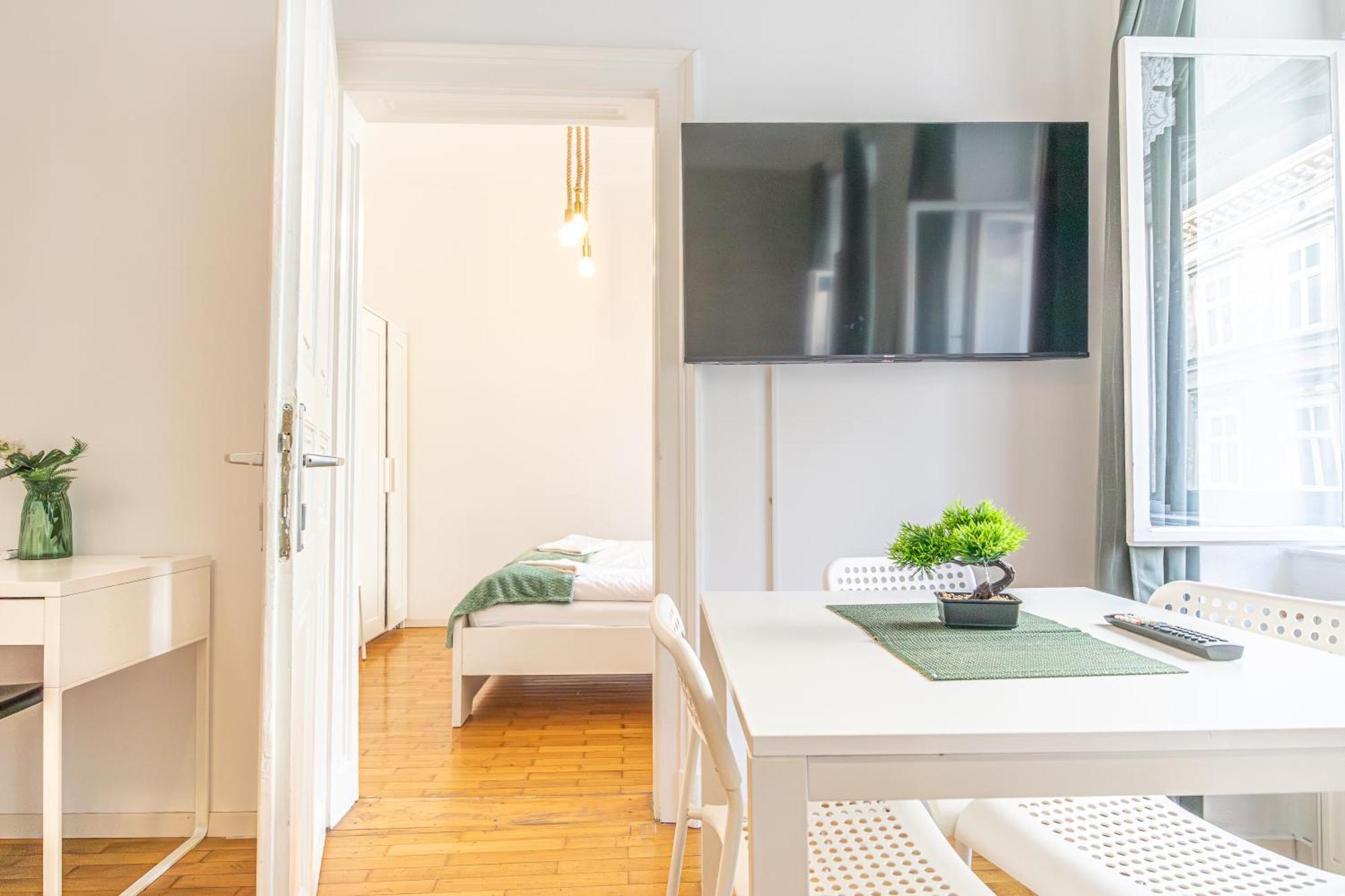 Friendly 2Br Apt- Near Rennweg & Belvedere Palace Apartment Viena Exterior foto